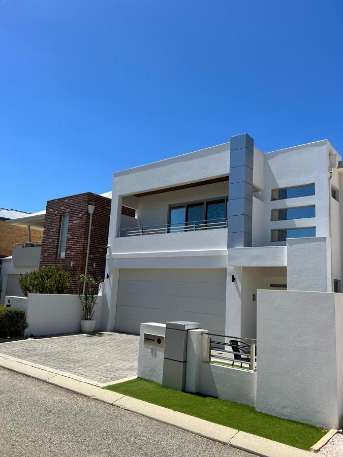 Ultra Stylish Fremantle Area Villa Luaran gambar